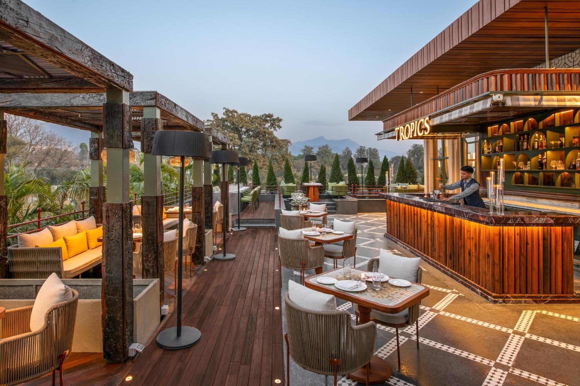 Taj Mussoorie Foothills, Dehradun Hotel Kültér fotó